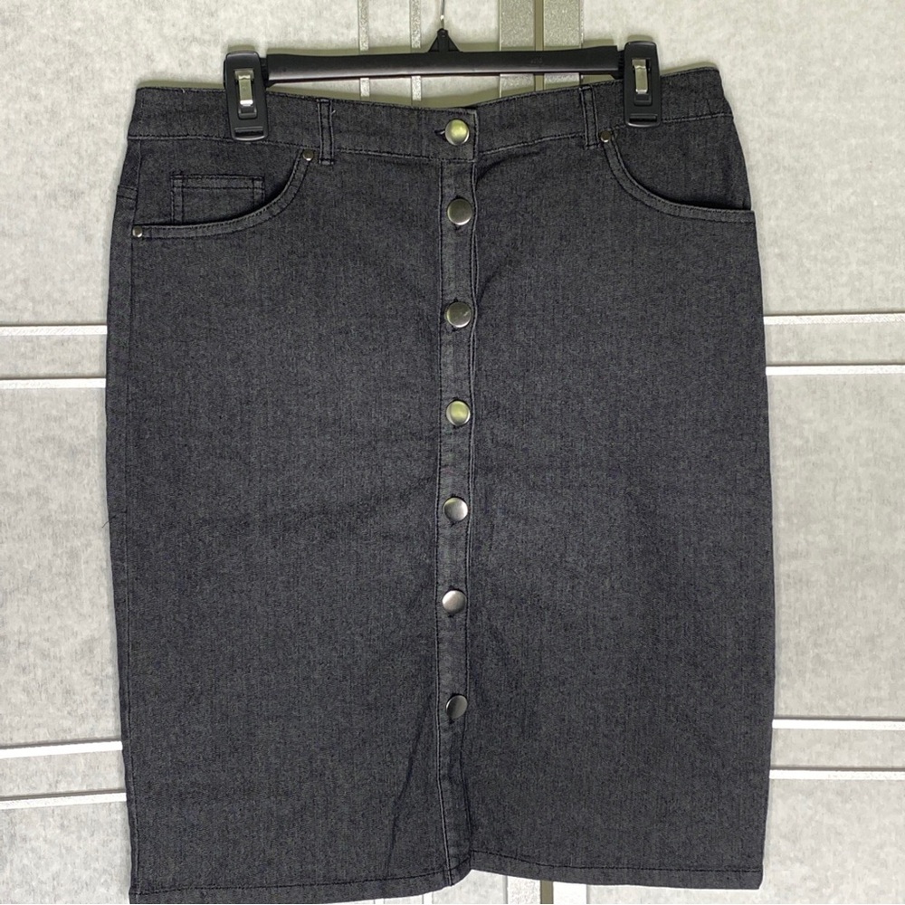 VAN HEUSEN WOMENS DARK WASH BLUE DENIM SKIRT US SIZE 6 STRETCH EXTENSIBLE